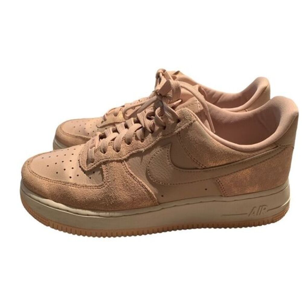 Nike Air Force 1 07 Low Particle Pink 9.5 Womens Suede‎ Sneakers AA0287-600
